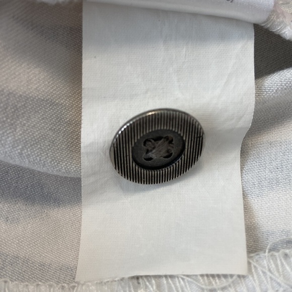 Isaac Mizrahi Tailored Short Dotty Print Flat Front Pockets Women's Size 14 - Picture 12 of 12